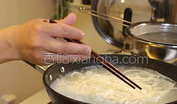 炸酱面的正宗做法视频,正宗炸酱面制作步骤大揭秘